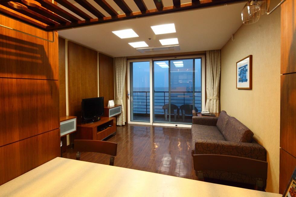 Resom Ocean Castle Hotel Taean Ngoại thất bức ảnh
